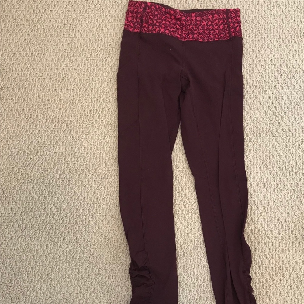 Lululemon maroon leggings